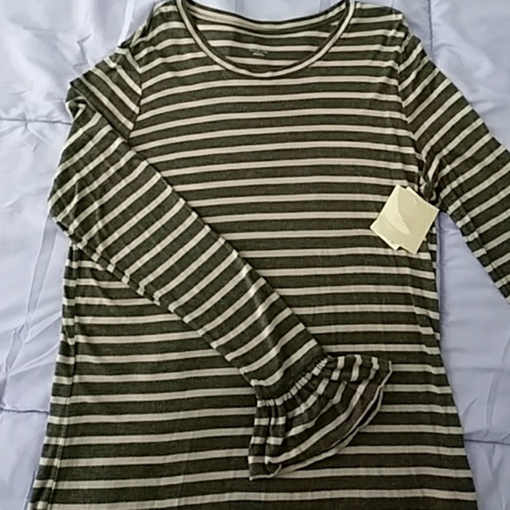 14th & Union Long Sleeve Blouse